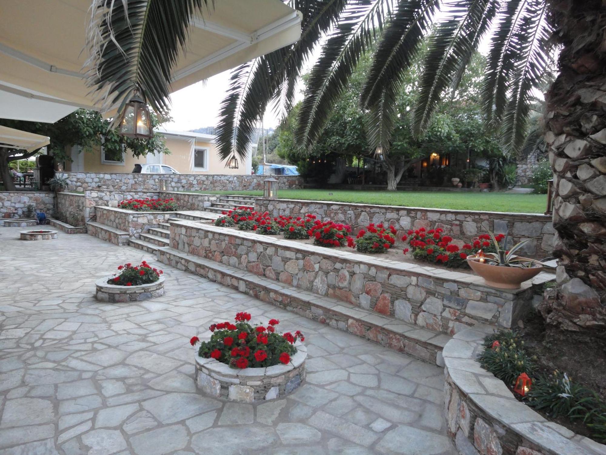 Melrose Aparthotel Skopelos Town Exterior photo