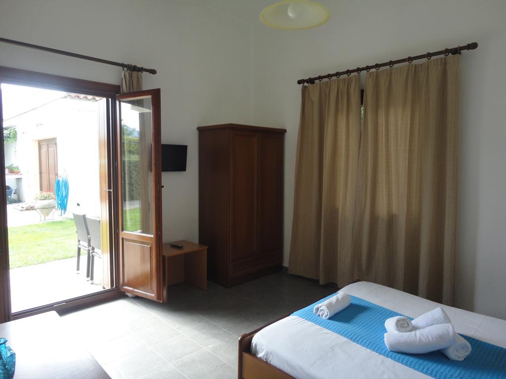 Melrose Aparthotel Skopelos Town Exterior photo